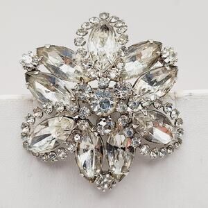 Vintage Clear Rhinestone Flower Brooch Rhodium Plated Sparkling 1.5 Inch